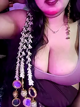 Snapshot of Suhanakhan00 chatting on March 23, 2026, 6:50 am Suhanakhan00 online show from March 23, 2026, 6:50 am