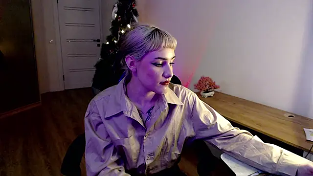 Snapshot of Princess_Shy___ chatting on February 13, 2025, 3:56 pm Princess Shy online show from February 13, 2025, 3:56 pm