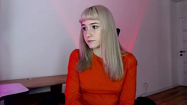 Snapshot of Princess_Shy___ chatting on March 2, 2025, 1:49 pm Princess Shy online show from March 2, 2025, 1:49 pm