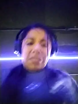 Snapshot of Karenn12 chatting on October 1, 2025, 2:17 am Karenn12 online show from October 1, 2025, 2:17 am