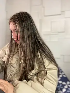 Snapshot of Sophie_LS chatting on February 12, 2025, 12:44 pm Sophie LS online show from February 12, 2025, 12:44 pm