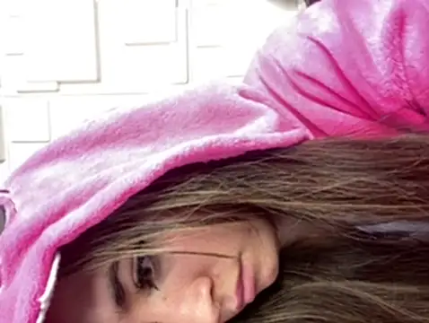 Snapshot of Sophie_LS chatting on February 14, 2025, 12:03 pm Sophie LS online show from February 14, 2025, 12:03 pm