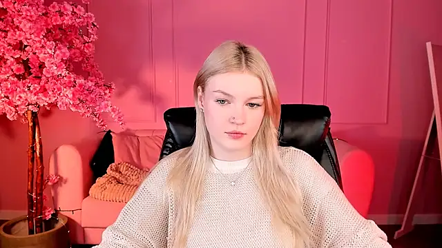 Snapshot of GraceGlamour chatting on January 6, 2025, 5:41 am GraceGlamour online show from January 6, 2025, 5:41 am