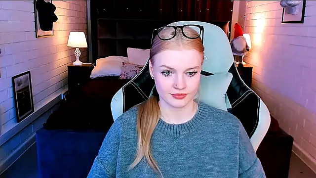 Snapshot of GraceGlamour chatting on January 14, 2025, 8:20 am GraceGlamour online show from January 14, 2025, 8:20 am