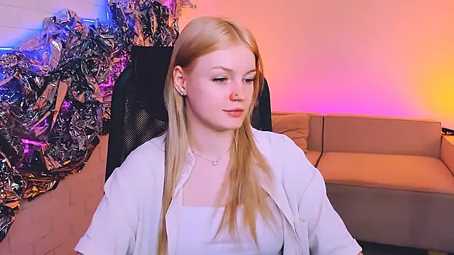 Snapshot of GraceGlamour chatting on January 20, 2025, 5:26 am GraceGlamour online show from January 20, 2025, 5:26 am