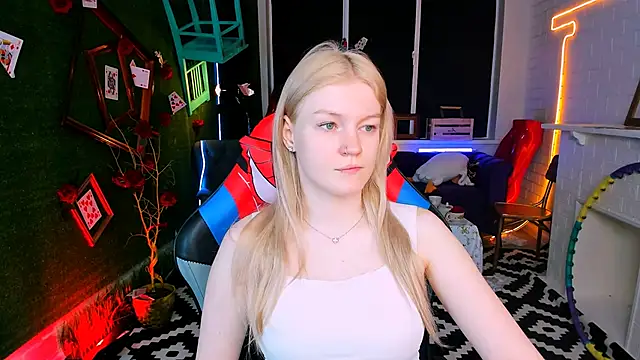 Snapshot of GraceGlamour chatting on February 26, 2025, 5:09 am GraceGlamour online show from February 26, 2025, 5:09 am