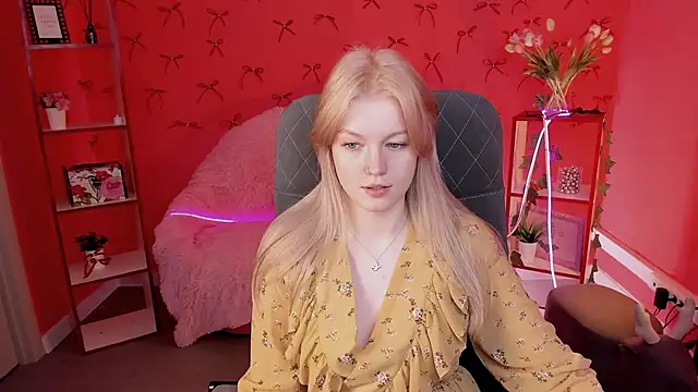 Snapshot of GraceGlamour chatting on March 7, 2025, 5:18 am GraceGlamour online show from March 7, 2025, 5:18 am