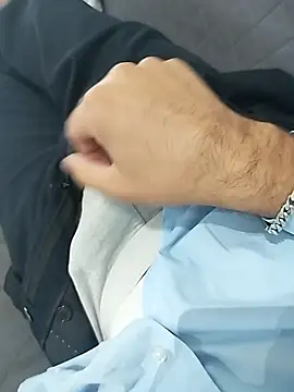 Snapshot of ptrz990 chatting on November 12, 2025, 2:06 pm ptrz990 online show from November 12, 2025, 2:06 pm