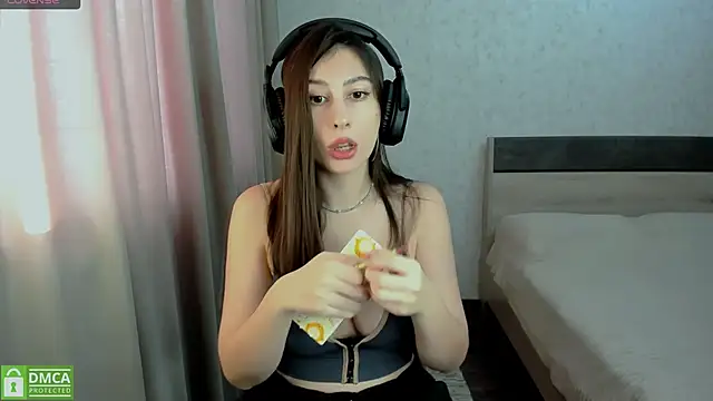 Snapshot of briannababy_ chatting on February 7, 2026, 11:47 am briannababy online show from February 7, 2026, 11:47 am