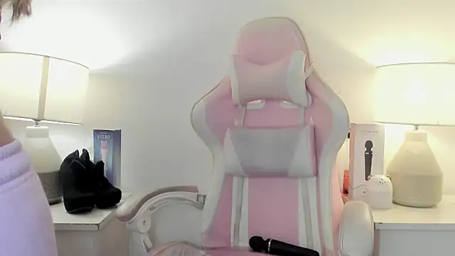 MollyBigBoobs12 online show from January 15, 2025, 8:48 pm