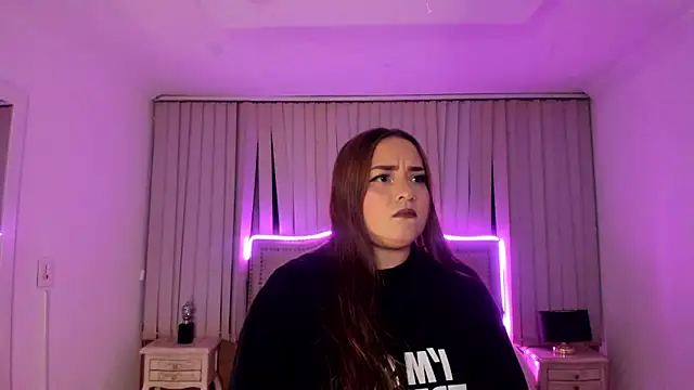 Snapshot of Valentina_Se chatting on December 20, 2024, 1:47 am Valentina Se online show from December 20, 2024, 1:47 am