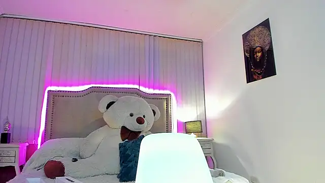 Snapshot of Valentina_Se chatting on January 8, 2025, 4:02 am Valentina Se online show from January 8, 2025, 4:02 am