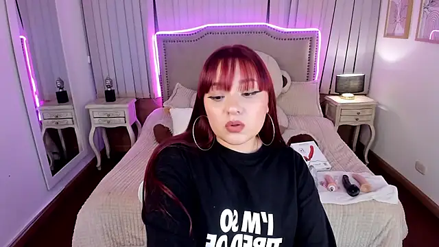 Snapshot of Valentina_Se chatting on March 6, 2025, 4:19 am Valentina Se online show from March 6, 2025, 4:19 am