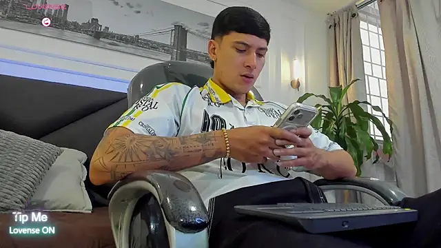 Damian23   online show from February 28, 2026, 1:12 pm