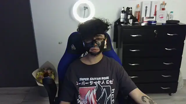 Snapshot of thomascooper7 chatting on January 24, 2025, 4:05 am thomascooper7 online show from January 24, 2025, 4:05 am