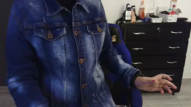 Snapshot of thomascooper7 chatting on January 30, 2025, 10:19 pm thomascooper7 online show from January 30, 2025, 10:19 pm