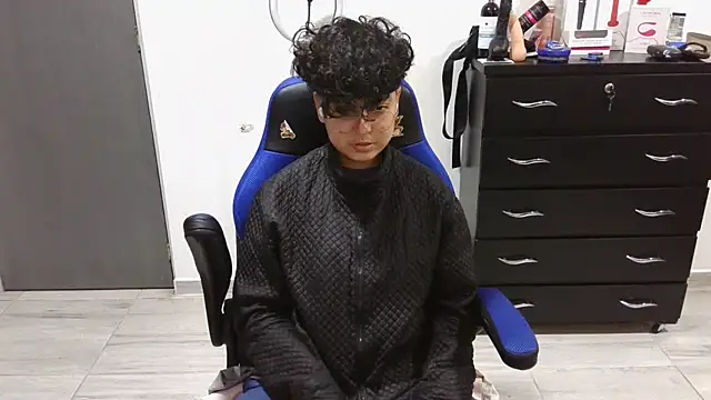 Snapshot of thomascooper7 chatting on February 10, 2025, 3:24 am thomascooper7 online show from February 10, 2025, 3:24 am