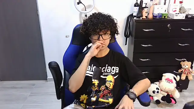 Snapshot of thomascooper7 chatting on September 17, 2025, 7:15 pm thomascooper7 online show from September 17, 2025, 7:15 pm