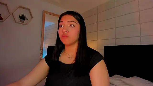 Christine Laam online show from February 14, 2026, 2:52 am