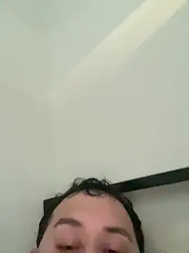 Snapshot of RodeMud chatting on February 8, 2026, 11:52 pm RodeMud online show from February 8, 2026, 11:52 pm