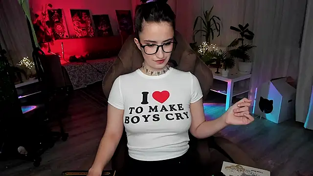 Snapshot of annallurings chatting on December 28, 2024, 5:25 pm annallurings online show from December 28, 2024, 5:25 pm