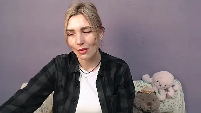  sexy lady online show from December 15, 2025, 1:37 pm