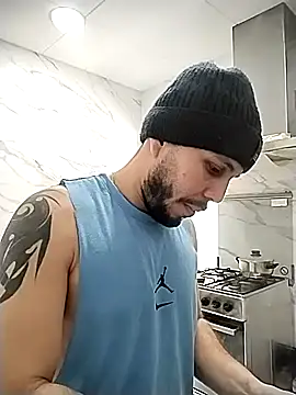 mikilod online show from February 18, 2026, 2:24 pm