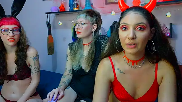 DianaSartori online show from October 30, 2025, 3:02 pm