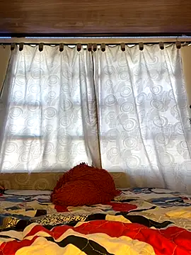 ALANAH KITTY online show from October 17, 2025, 8:33 pm