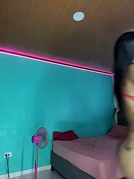 ALANAH KITTY online show from December 2, 2025, 7:20 pm