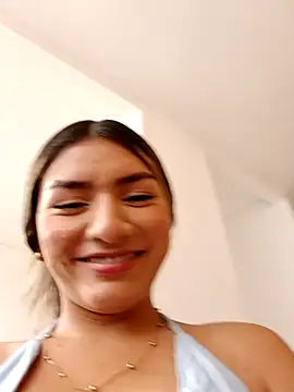 Snapshot of GIRL_DONCELLA chatting on March 12, 2025, 8:52 pm GIRL DONCELLA online show from March 12, 2025, 8:52 pm