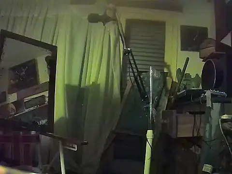 Snapshot of amoralall chatting on January 10, 2026, 8:05 am amoralall online show from January 10, 2026, 8:05 am