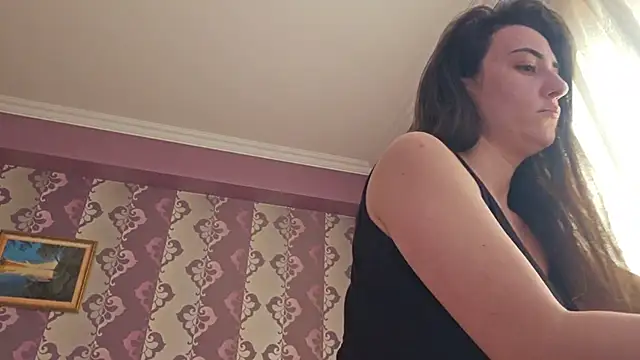 AlejandraDelaney online show from March 26, 2026, 12:22 pm