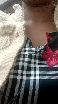 Snapshot of Rajni-Mehra chatting on February 7, 2025, 2:37 pm Rajni-Mehra online show from February 7, 2025, 2:37 pm