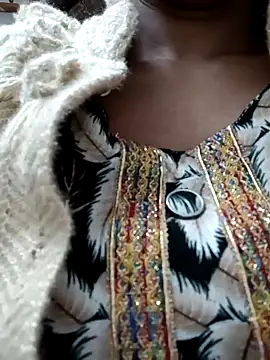 Snapshot of Rajni-Mehra chatting on February 8, 2025, 3:10 pm Rajni-Mehra online show from February 8, 2025, 3:10 pm