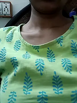 Snapshot of Rajni-Mehra chatting on February 19, 2025, 4:00 pm Rajni-Mehra online show from February 19, 2025, 4:00 pm