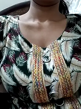 Snapshot of Rajni-Mehra chatting on February 27, 2025, 4:21 pm Rajni-Mehra online show from February 27, 2025, 4:21 pm