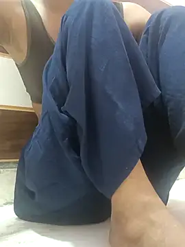 Snapshot of Rajni-Mehra chatting on September 21, 2025, 5:42 am Rajni-Mehra online show from September 21, 2025, 5:42 am