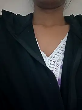 Snapshot of Rajni-Mehra chatting on November 18, 2025, 3:34 am Rajni-Mehra online show from November 18, 2025, 3:34 am