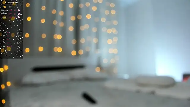 OttilieBurruss online show from February 9, 2025, 2:18 pm