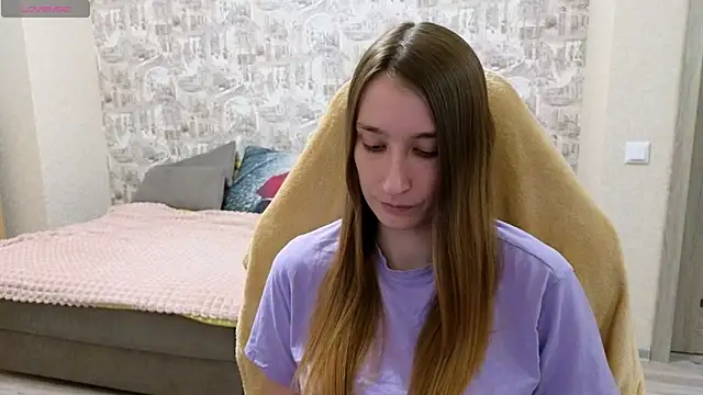 Snapshot of beril_kiss- chatting on October 14, 2025, 6:09 pm beril kiss- online show from October 14, 2025, 6:09 pm