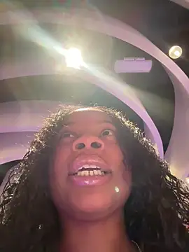 miamiworld online show from December 19, 2025, 11:01 pm