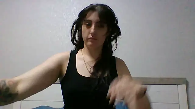 Snapshot of Moniic_Moon chatting on September 17, 2025, 3:14 pm Moniic Moon online show from September 17, 2025, 3:14 pm