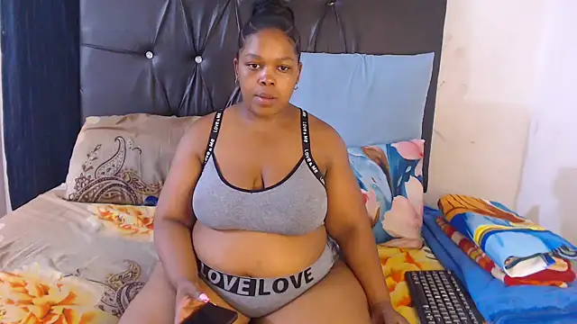 BigbootyNickyx online show from January 18, 2026, 7:06 pm