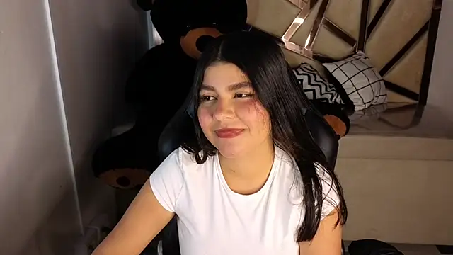 emmalee 01a online show from February 6, 2025, 10:59 am