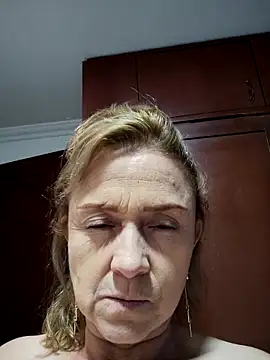 Snapshot of issa_soto_ chatting on March 8, 2026, 3:16 pm issa soto online show from March 8, 2026, 3:16 pm