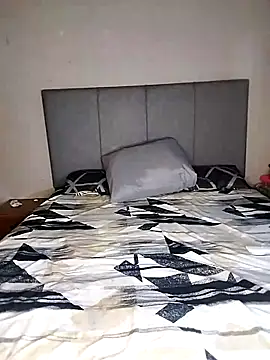 ThickPearlx23 online show from February 7, 2026, 6:28 am