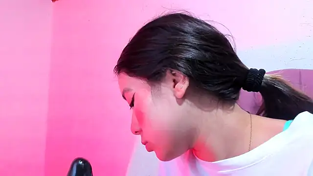 teffy lee online show from December 12, 2024, 10:42 pm