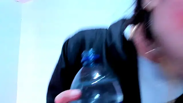 teffy lee online show from December 29, 2024, 8:26 pm