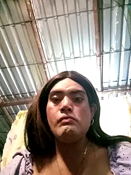 yovana13 online show from April 24, 2026, 7:22 am